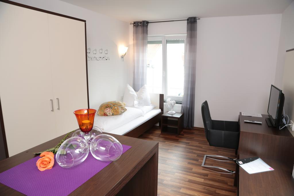 Hotel Am Marktplatz Gangkofen Pokój zdjęcie